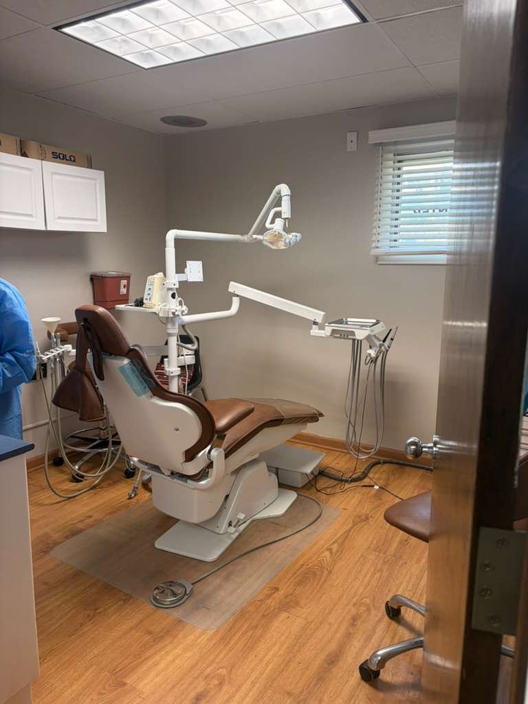 Fully equipped dental operatory
